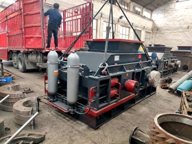 1200x800大型液压对辊深夜在线免费观看发货 破碎石灰石