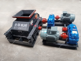 2PGC900X900大型双齿辊深夜在线免费观看发往内蒙古乌海粉碎煤