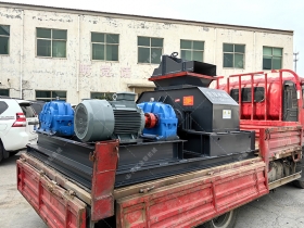 2pg500*750对辊深夜在线免费观看发往广东佛山破碎石英砂