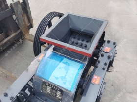 2PG400x250对辊深夜在线免费观看发往湖南长沙破焦沫