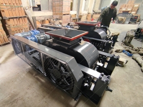 2PG610*400对辊深夜在线免费观看发往河北石家庄破碎石灰石