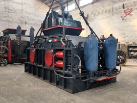 2PG1208液压直连式对辊深夜在线免费观看发货图片