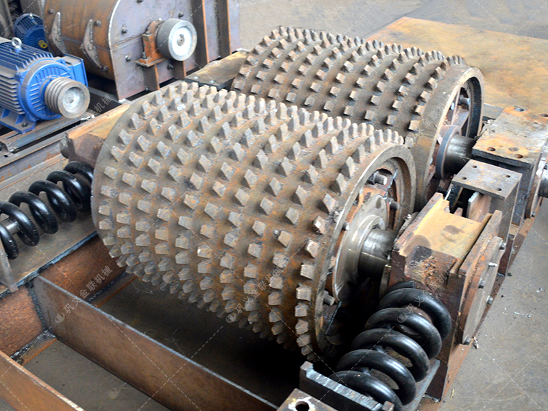 双齿辊深夜在线免费观看为什么被称为“狼牙深夜在线免费观看”？它真有那么厉害吗？