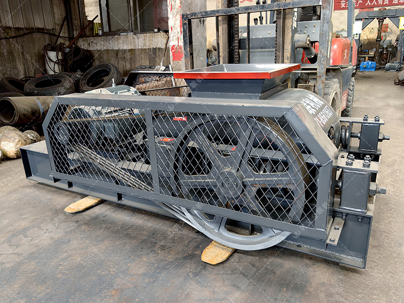 大块煤矸石直接喂料会损坏设备？狼牙齿辊为何敢承诺'来者不拒'？